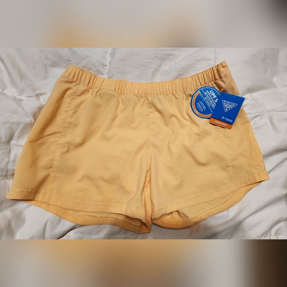 Women's Columbia Shorts NWT #303